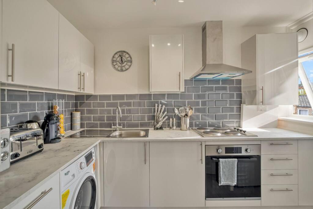 Hidden Gem In Battersea W/ Free Parking Apartamento Londres Exterior foto